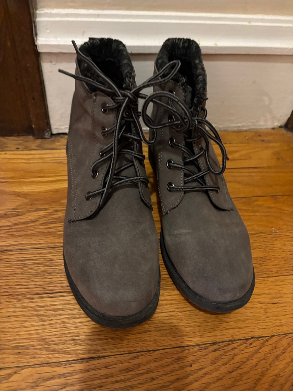 Women’s Sportto Grey Lace-Up Winter Boots with Faux Fur Collar